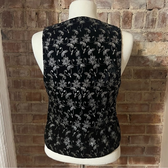 Vintage Black and Gold Velvet Floral Embroidered Vest -Size S -TP36 - Picture 5 of 7